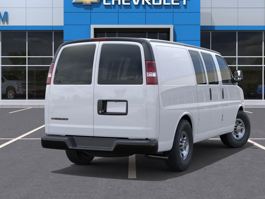 New 2026 Summit White Chevrolet WT image 4
