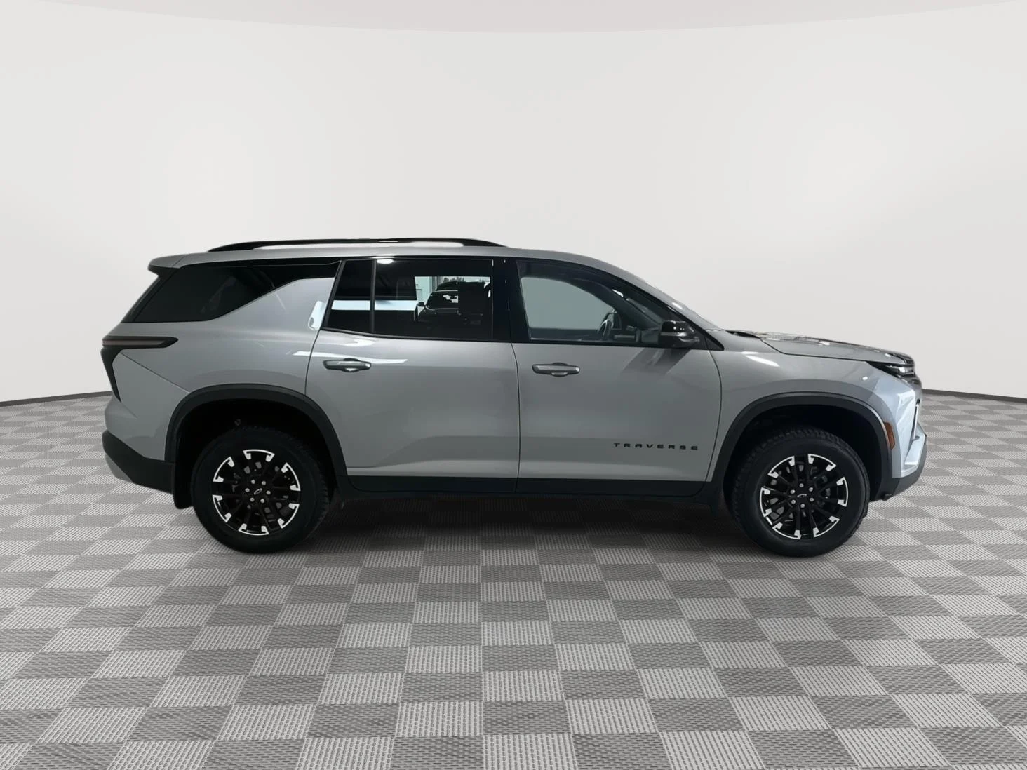 Used 2024 Sterling Gray Metallic Chevrolet Z71 image 6