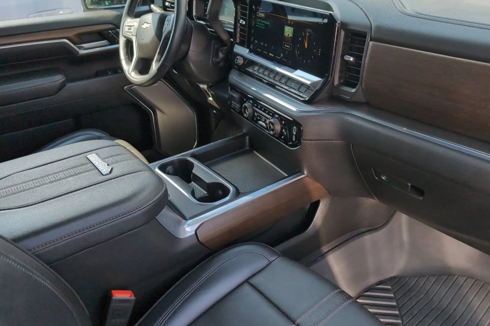 Used 2024 Radiant Red Tintcoat Chevrolet High Country image 16