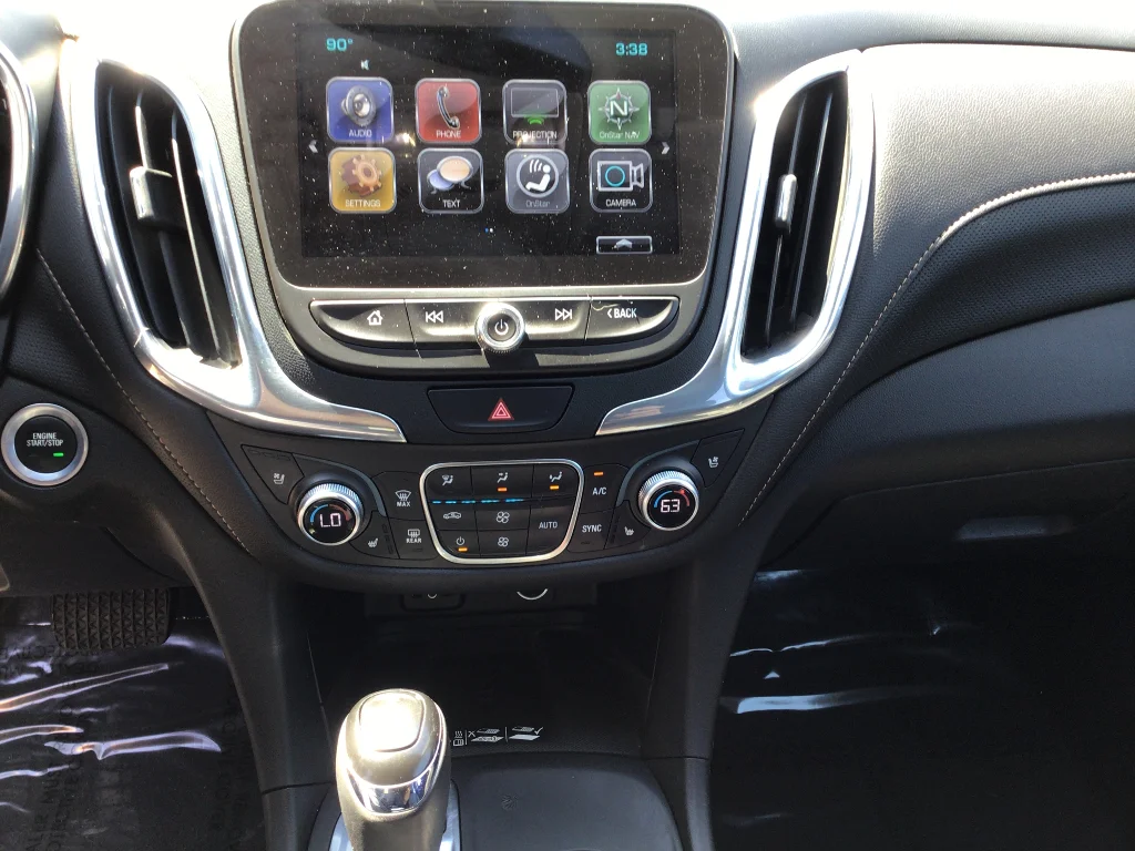 Used 2018 SUMMIT WHITE Chevrolet Premier image 15