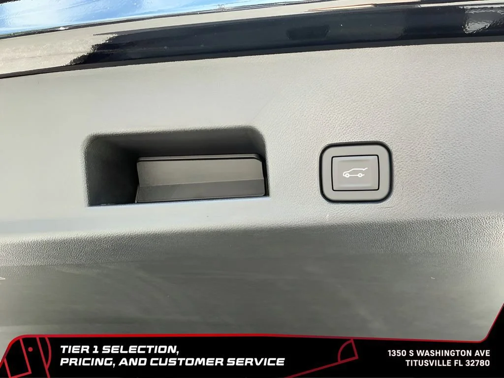 New 2026 Ebony Twilight Metallic GMC Elevation image 25