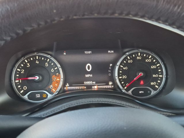 Used 2017 Red Jeep Latitude image 13