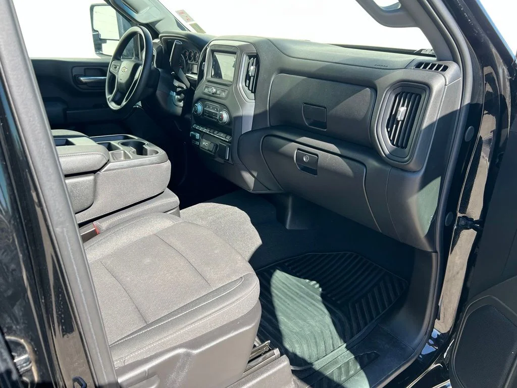 Used 2024 Black Chevrolet Custom image 26