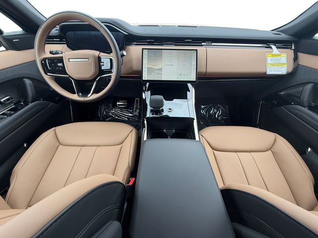 New 2026 Charente Grey Land Rover Dynamic SE image 12