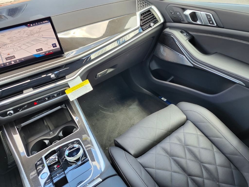 New 2026  BMW M60i image 15