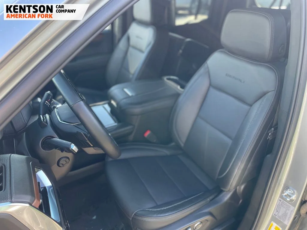 Used 2025 Gray GMC Denali image 39