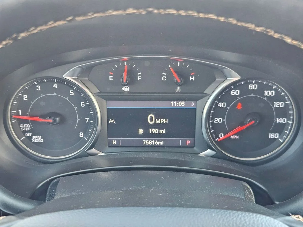 Used 2023 Sterling Metallic GMC AT4 image 15
