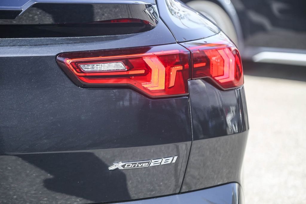 New 2026 Black Sapphire Metallic BMW xDrive28i image 7