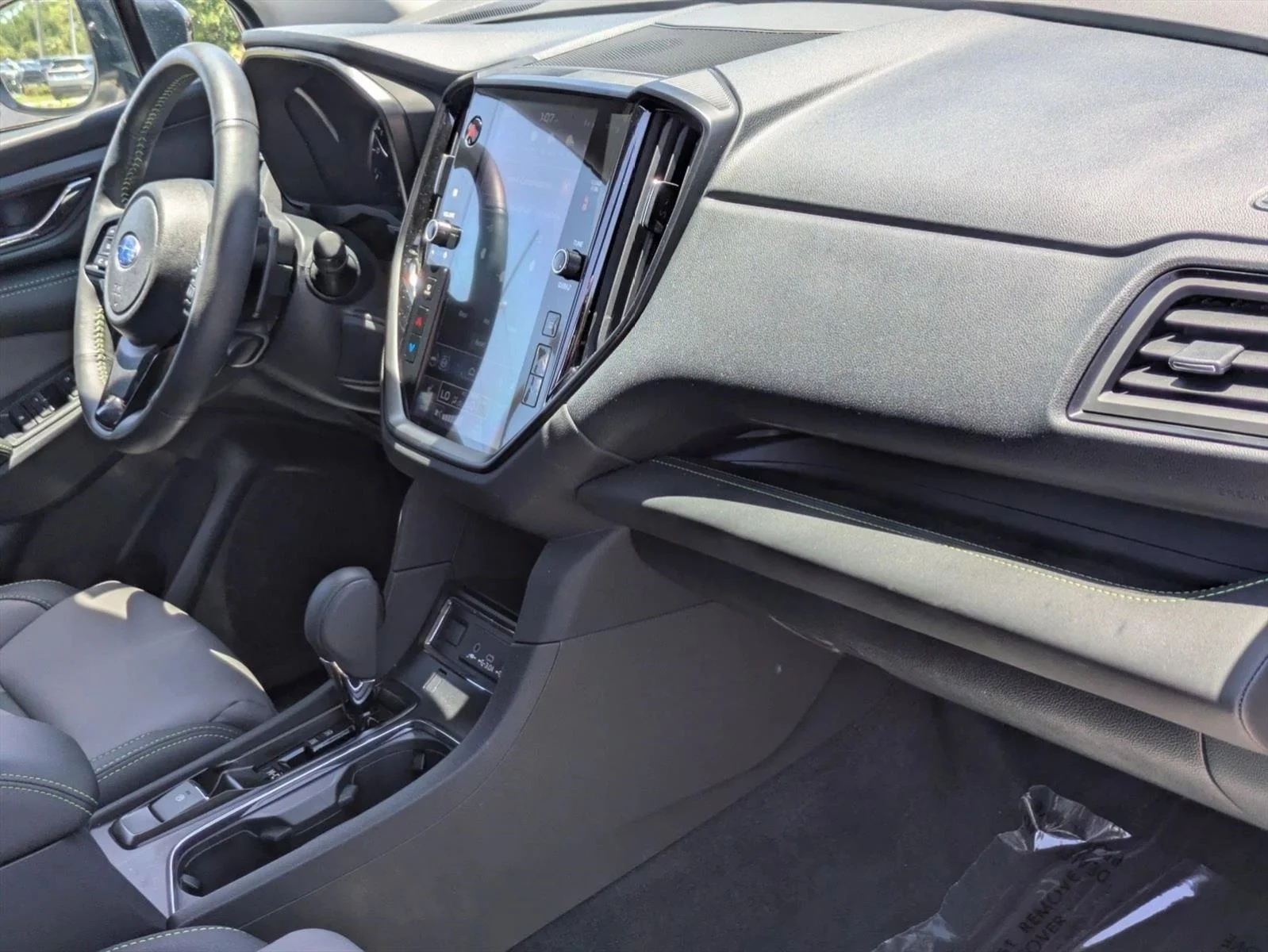 Used 2025 Autumn Green Metallic Subaru Onyx Edition image 22