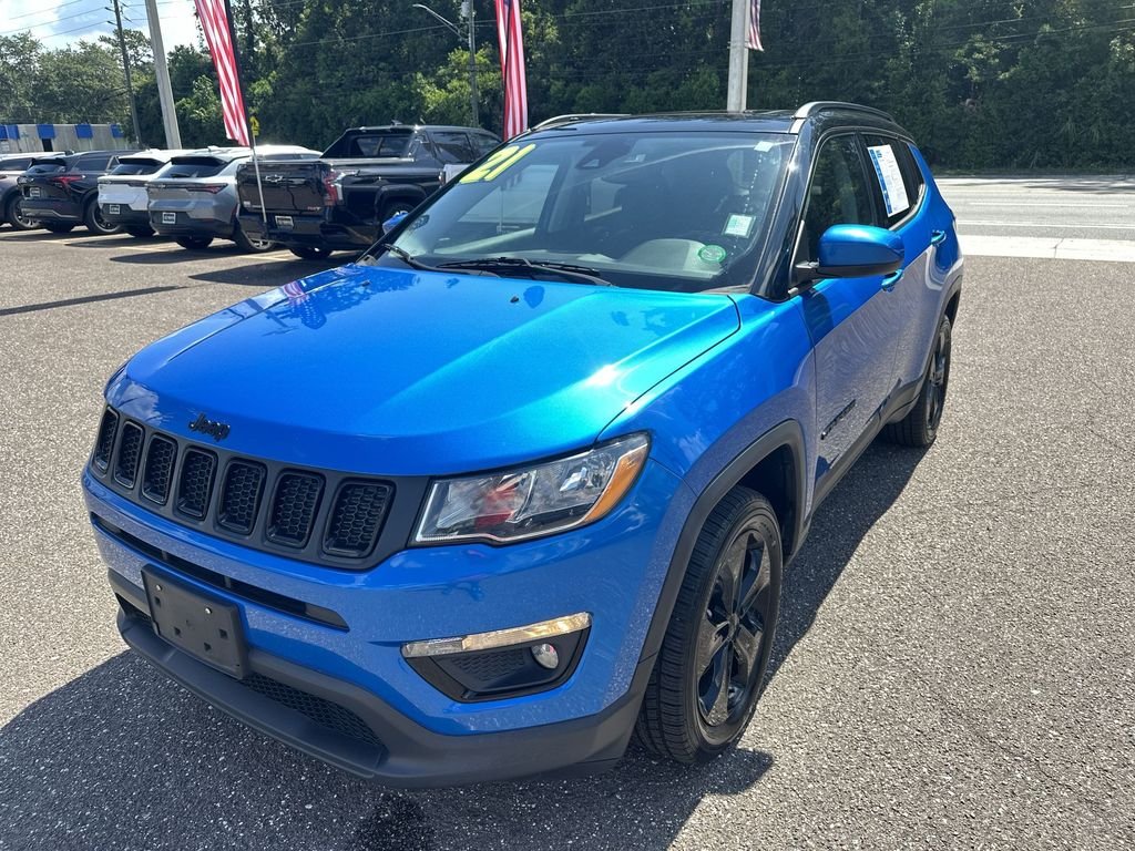 Used 2021  Jeep Altitude image 12