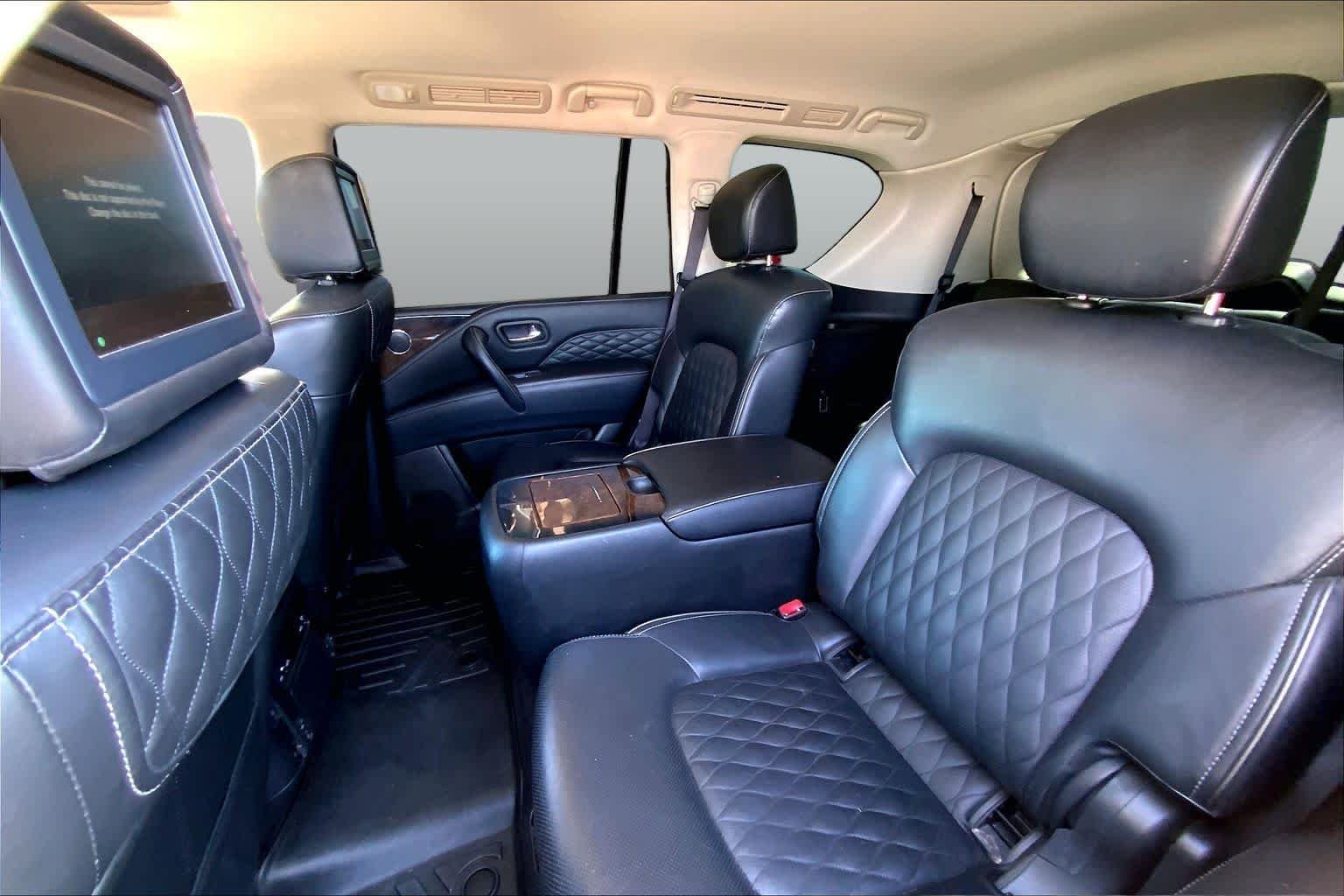Used 2019 Liquid Platinum INFINITI LUXE image 21