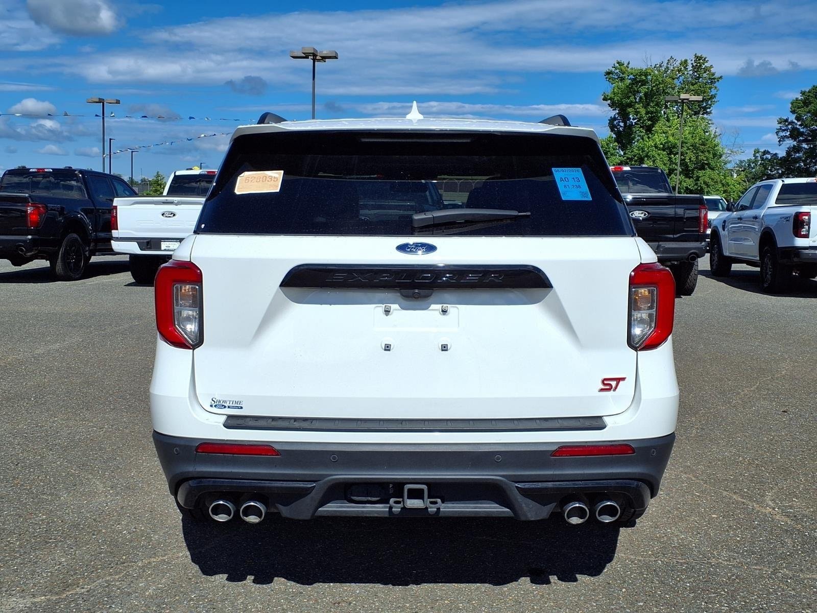 Used 2023 Star White Metallic Tri-Coat Ford ST image 10