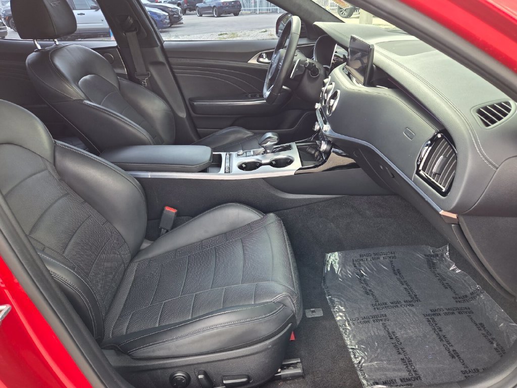 2022 Kia Stinger GT2 - Photo 17