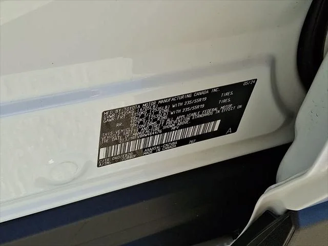 Certified Used 2024 ICE CAP Toyota  image 31