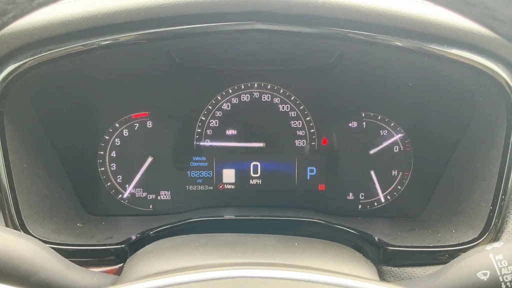 Used 2018 Silver Cadillac Premium Luxury image 13