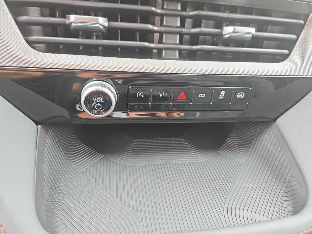 New 2026 Agate Black Metallic Ford Active image 24