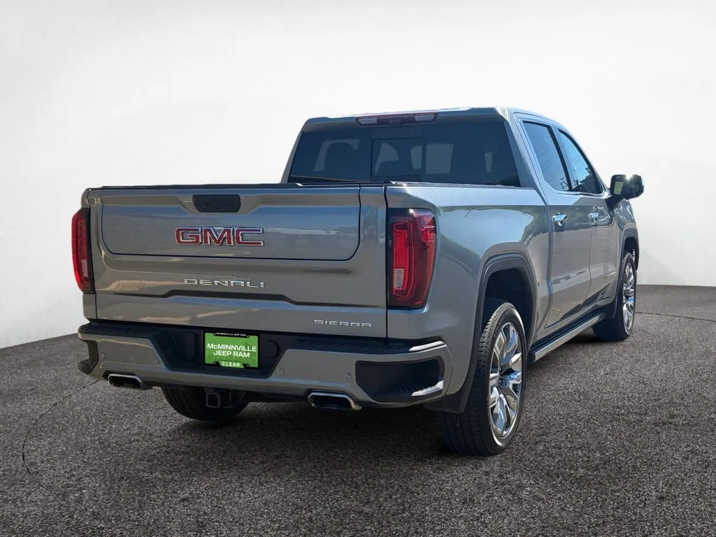 Used 2023 Silver GMC Denali image 5