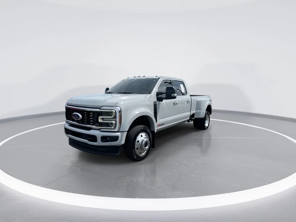 Used 2025 White Ford Platinum image 4