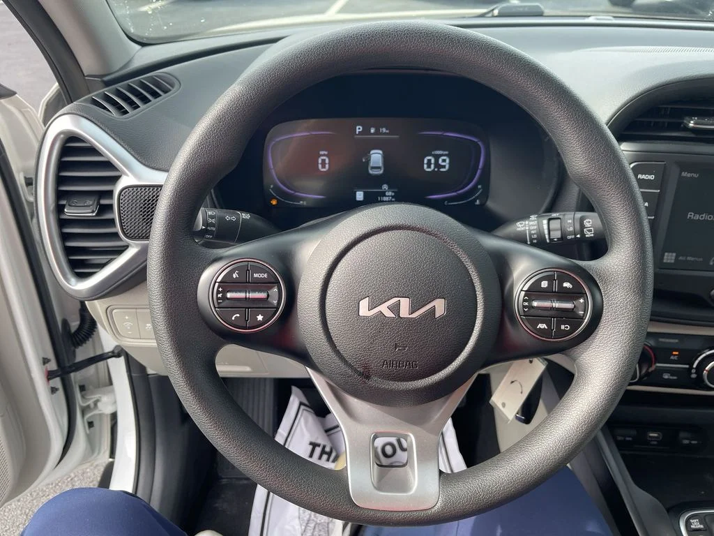 Used 2025 White Kia LX image 14