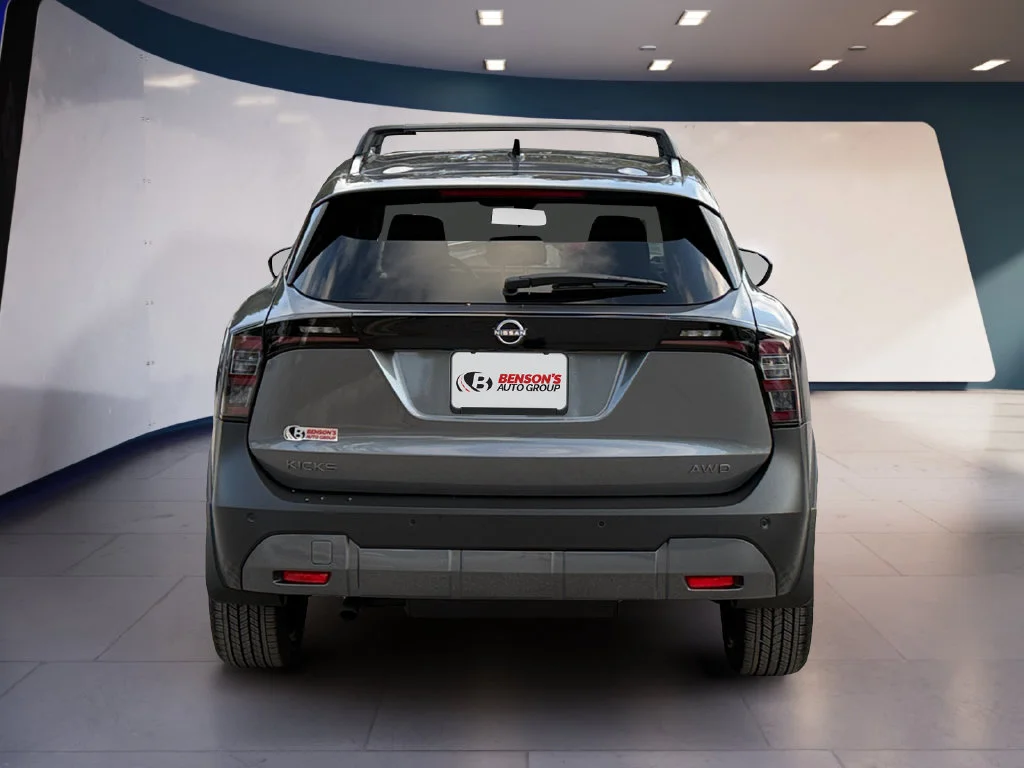 New 2027 Gray Nissan SR image 4