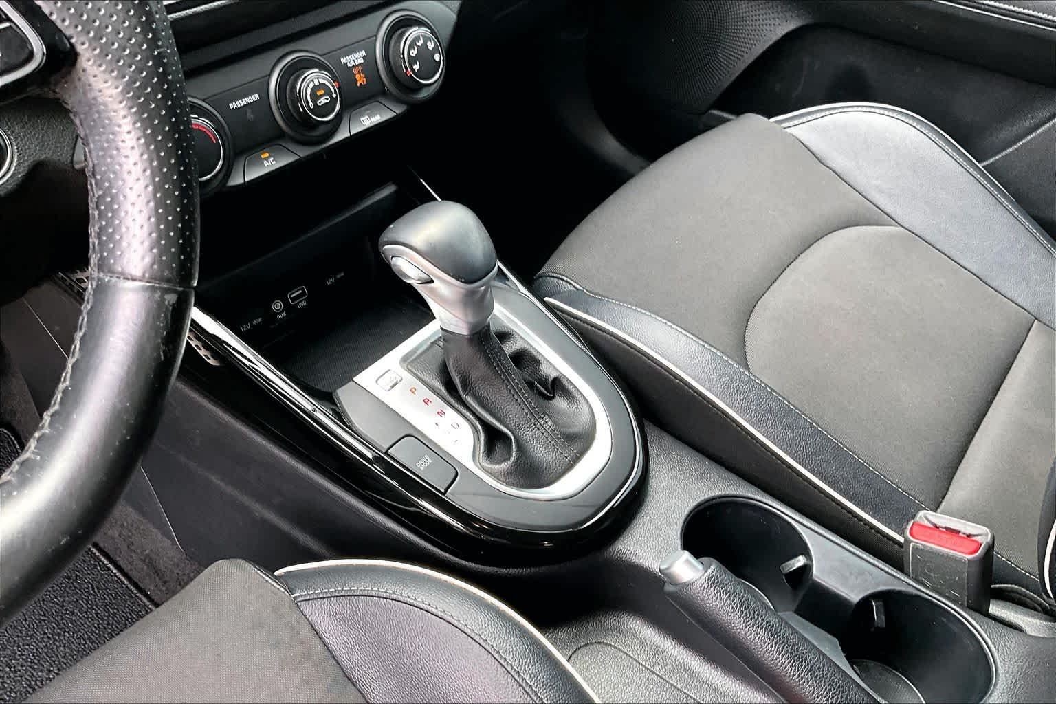 Used 2020 Aurora Black Kia GT-Line image 14