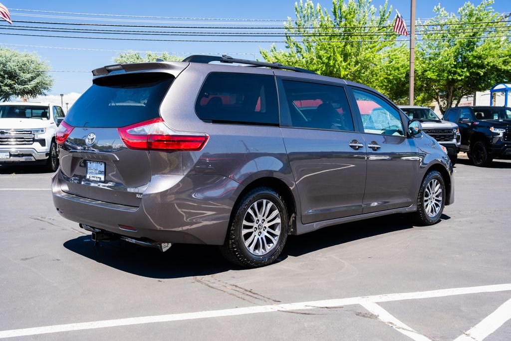 Used 2020 Predawn Gray Mica Toyota XLE image 5