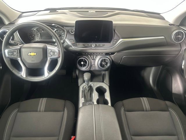 Used 2025 Black Chevrolet 2LT image 21