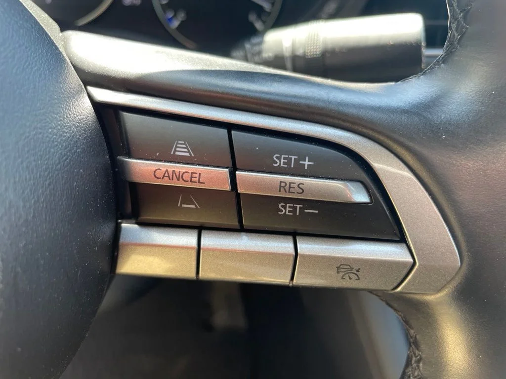 Used 2022 Machine Gray Mazda Select image 18