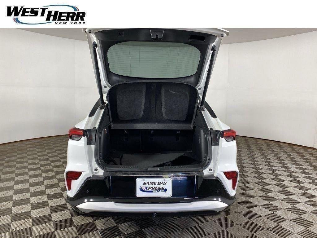 Used 2025 Summit White Buick Sport Touring FWD image 22