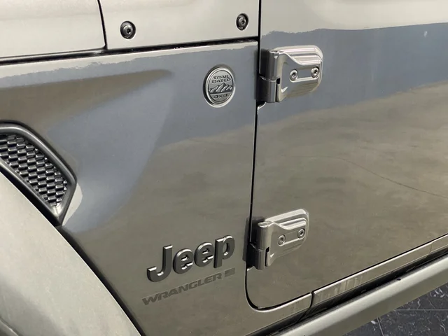 New 2026 Granite Crystal Metallic Clear-Coat Exterior Paint Jeep Willys image 36