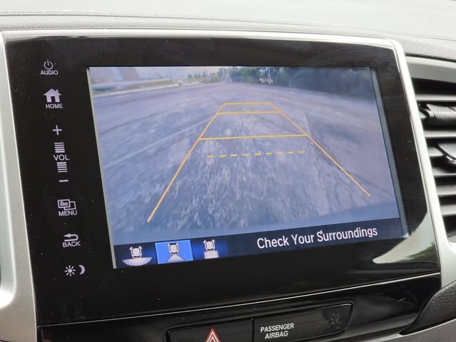 Used 2017 Lunar Silver Metallic Honda EX-L image 27