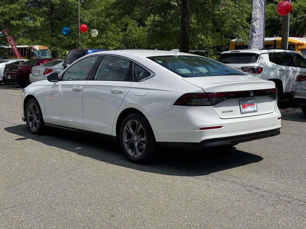 2023 Honda Accord EX - Photo 5