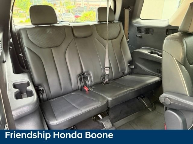 Used 2024 White Hyundai SEL image 45