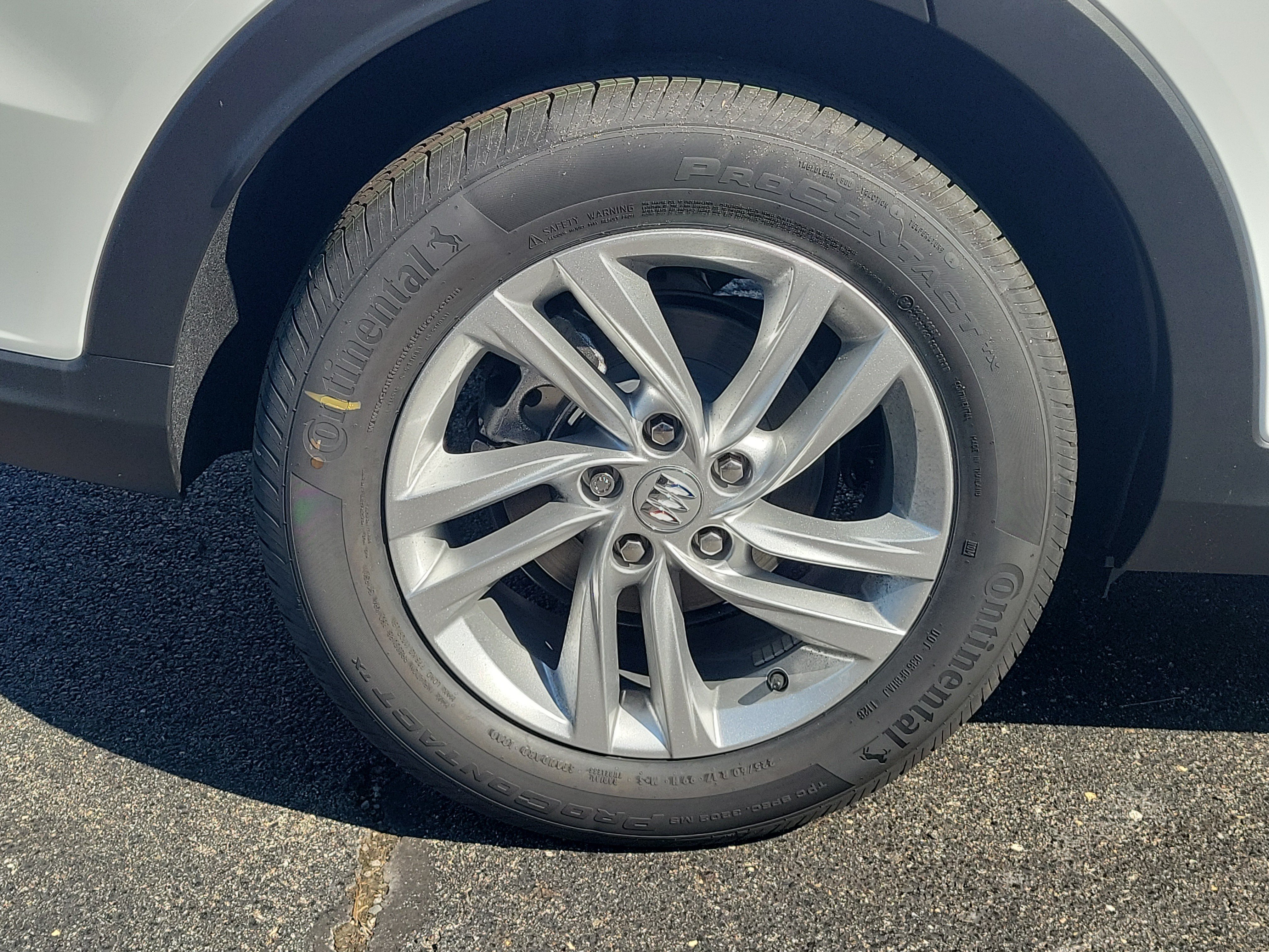 New 2026 Summit White Buick Preferred image 5