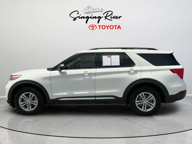 Used 2022 White Ford XLT image 4