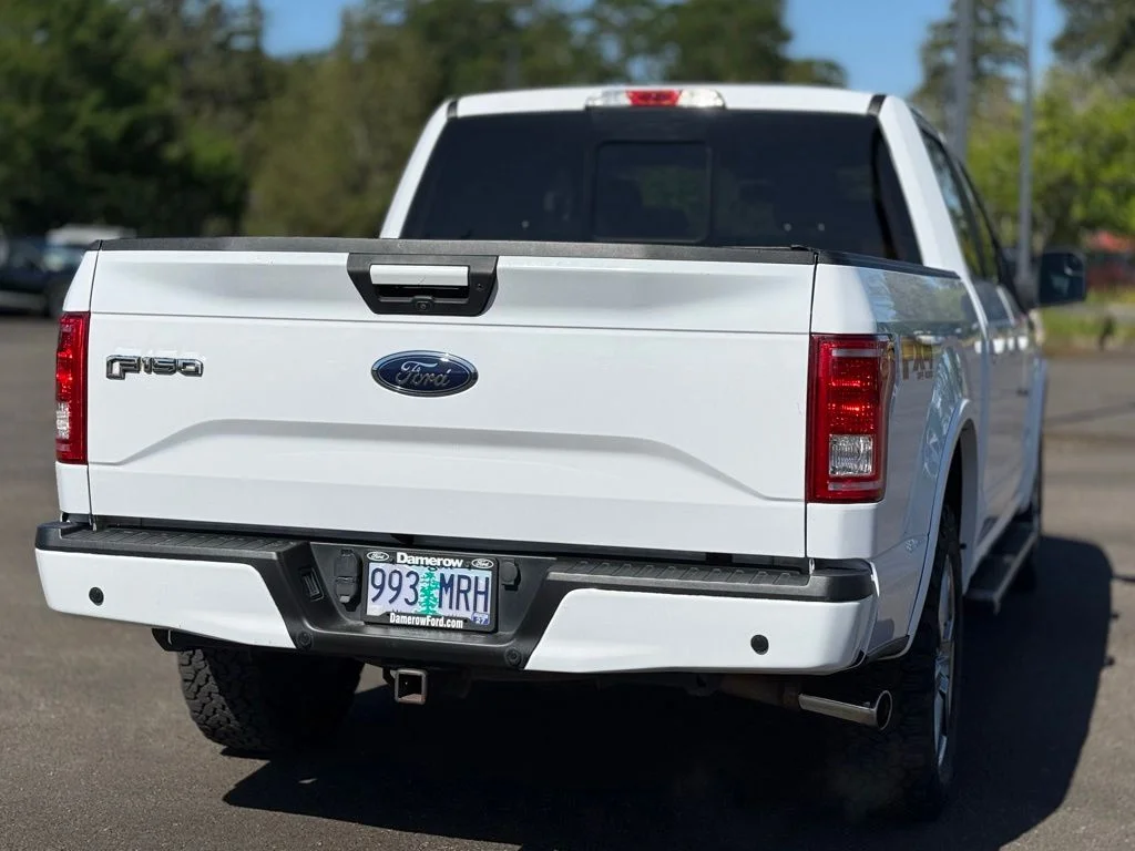 Used 2017  Ford XLT image 5