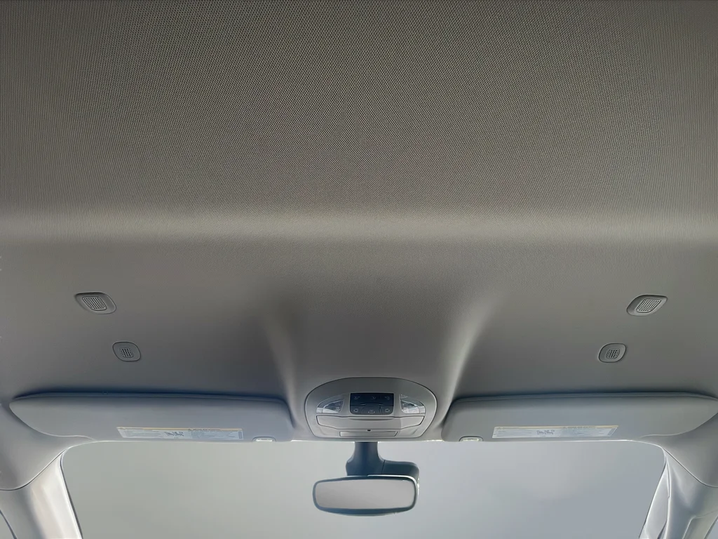 Used 2023 Blue Chrysler Touring L image 19