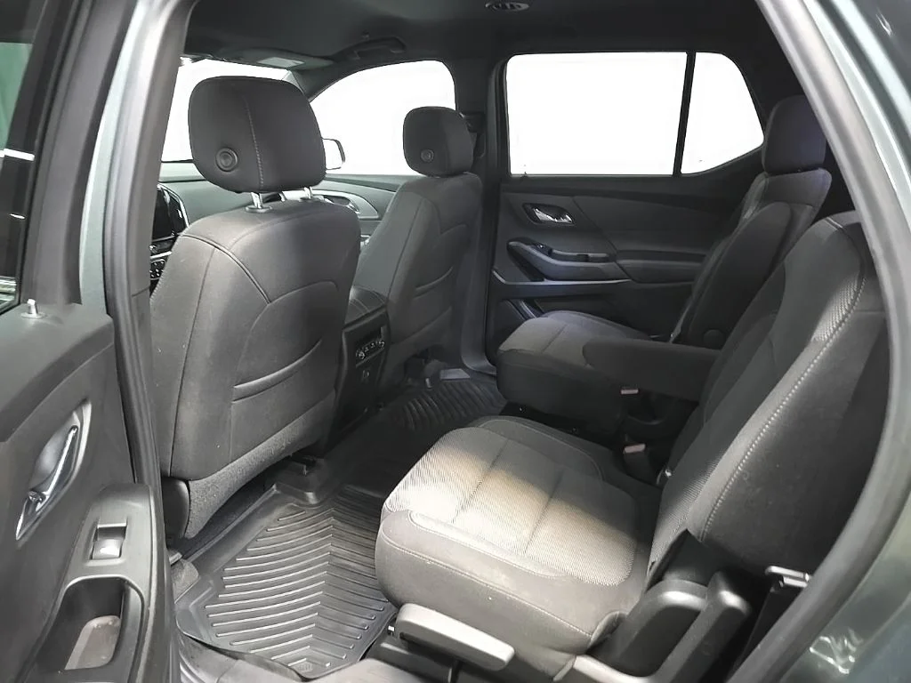 Used 2023 Green Chevrolet LT image 30