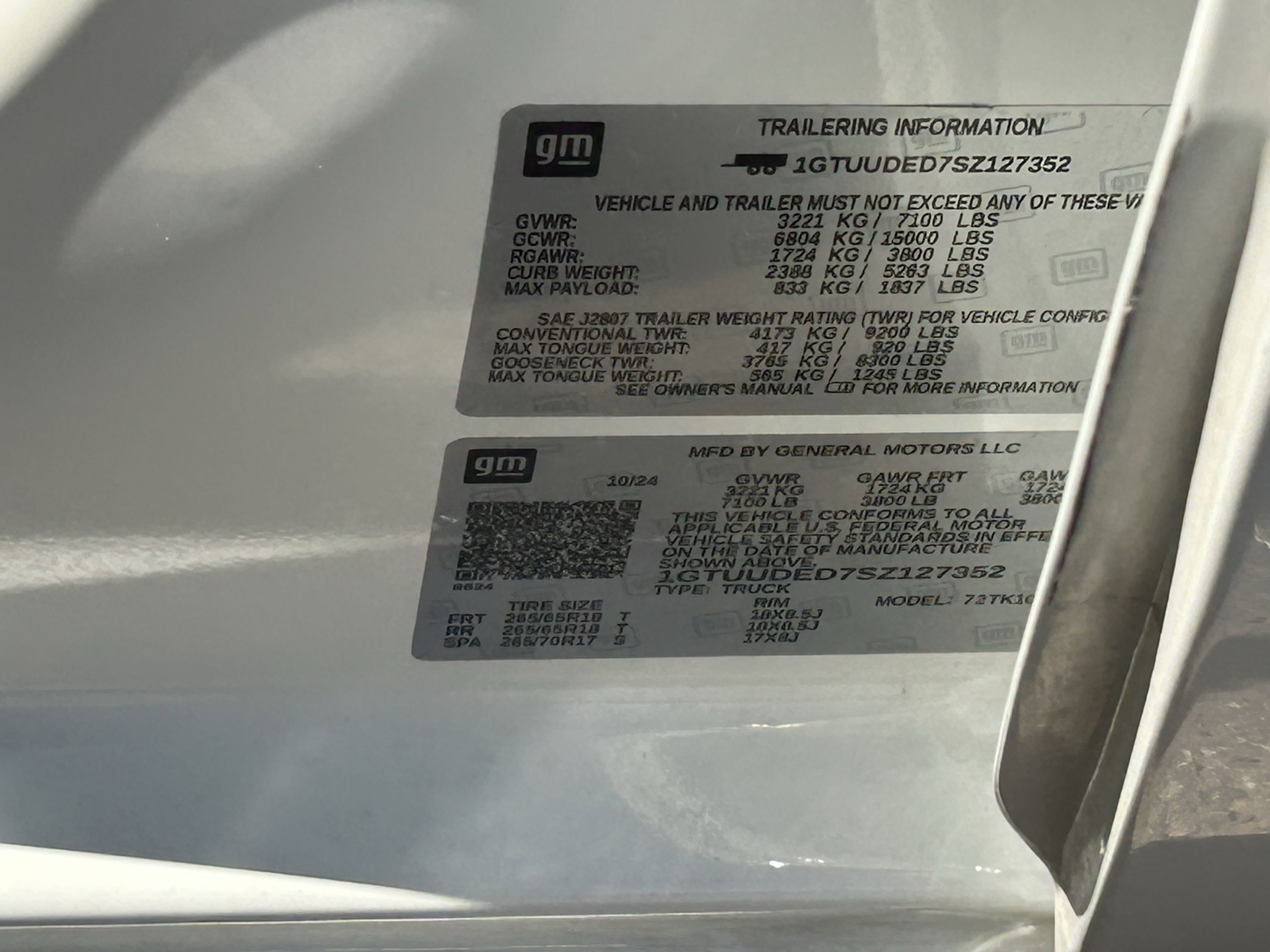 2025 GMC Sierra 1500 SLT - Photo 16