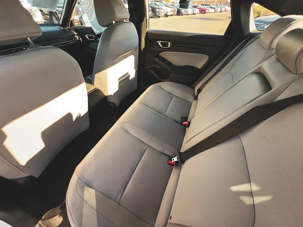 Certified Used 2025 White Honda  image 18