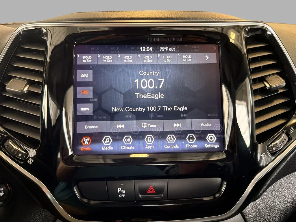 Used 2019 Black Jeep Limited image 16