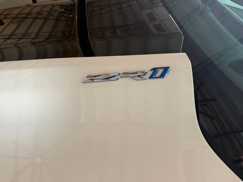 Used 2019 ARCTIC WHITE Chevrolet ZR1 3ZR image 3