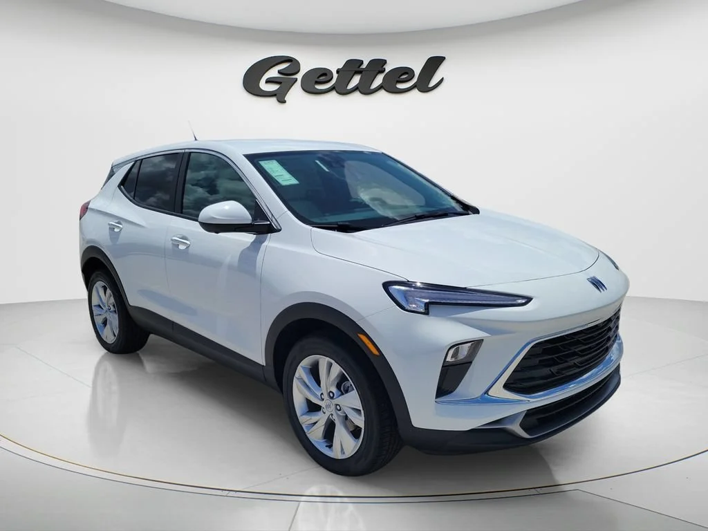 New 2026 Summit White Buick Preferred image 3