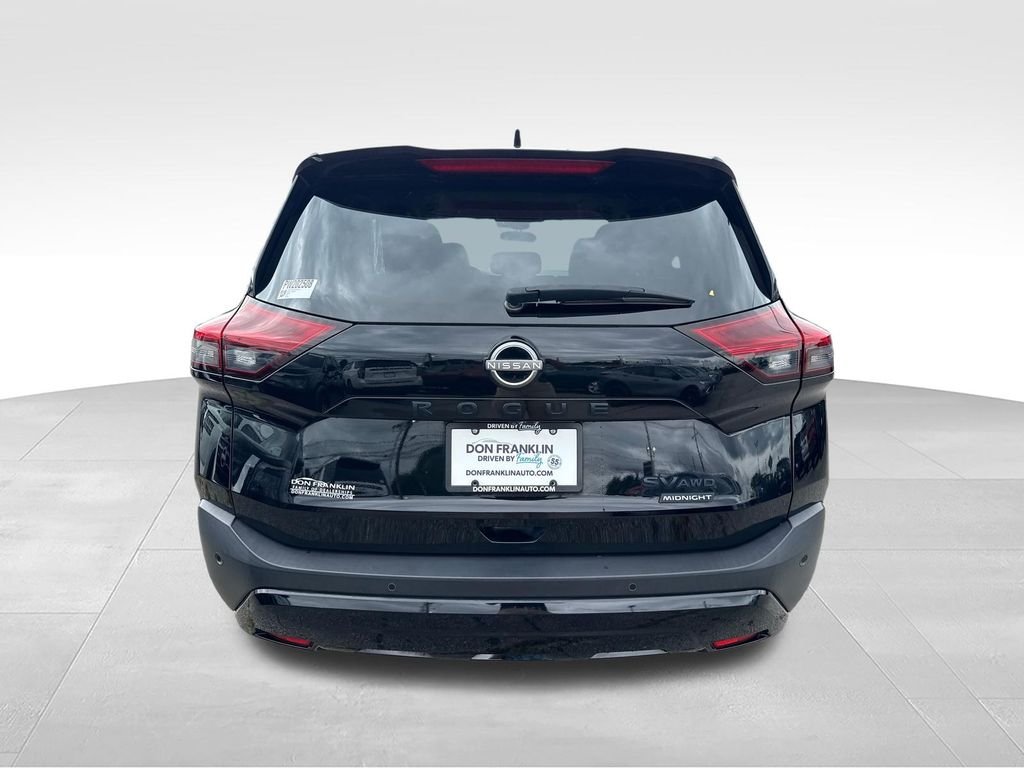Used 2023 Black Nissan SV image 4