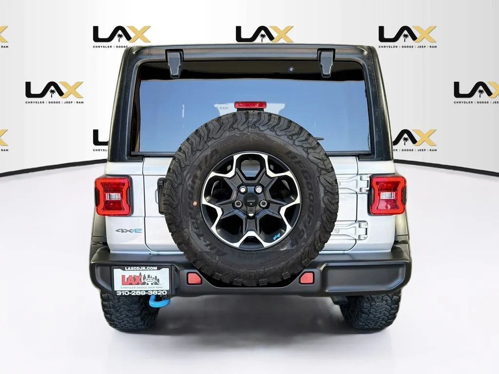 Used 2023 Silver Jeep Rubicon 4xe image 6