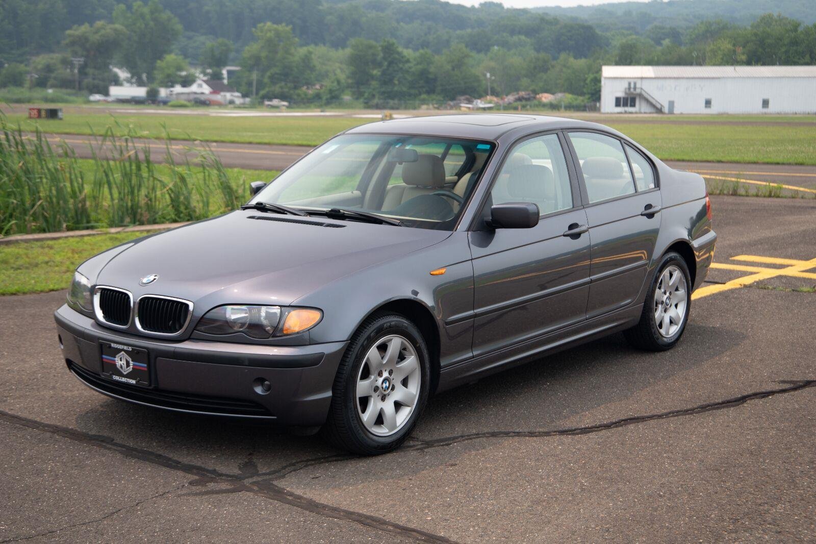 Used 2002 GREY BMW 325xi image 3