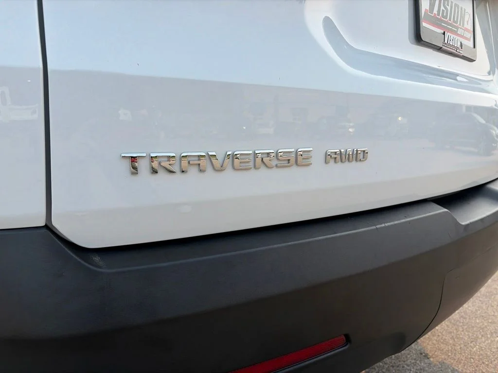 2023 Chevrolet Traverse 1LT - Photo 16
