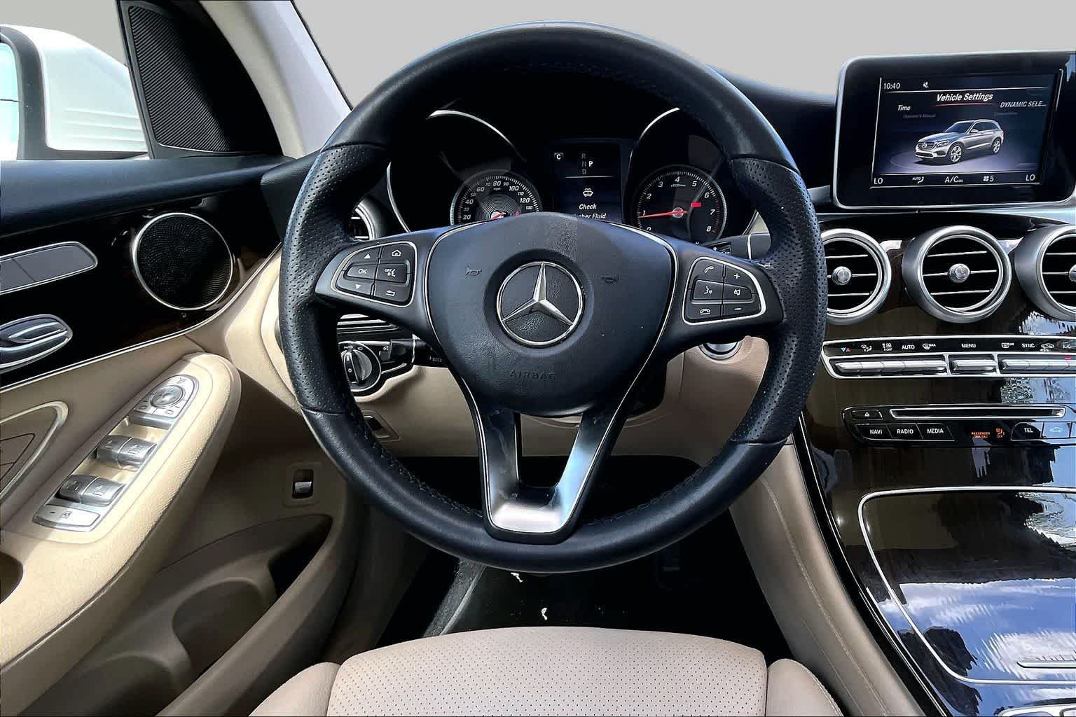 Used 2019 Polar White Mercedes-Benz GLC 300 image 6