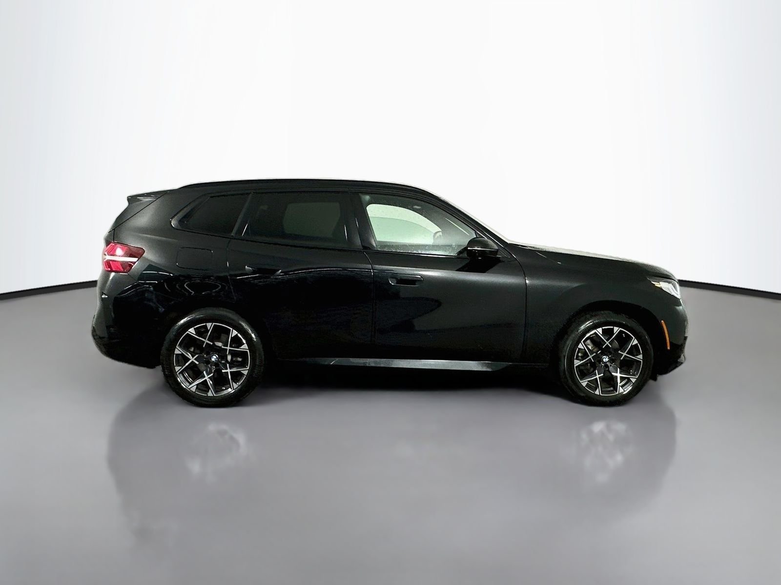 Used 2025 Black Sapphire Metallic BMW 30 xDrive image 8