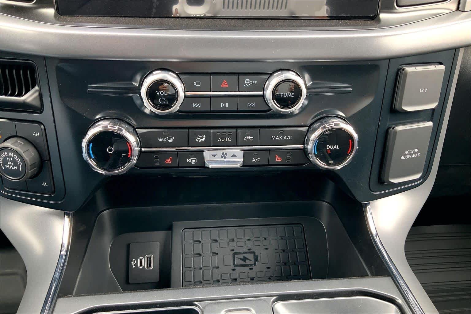 New 2026 Agate Black Metallic Ford XLT image 19